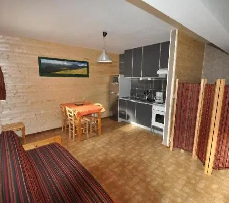 La Grange Du Devezou アパート