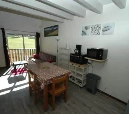 La Grange Du Devezou * サン・ジャック・デ・ブラ